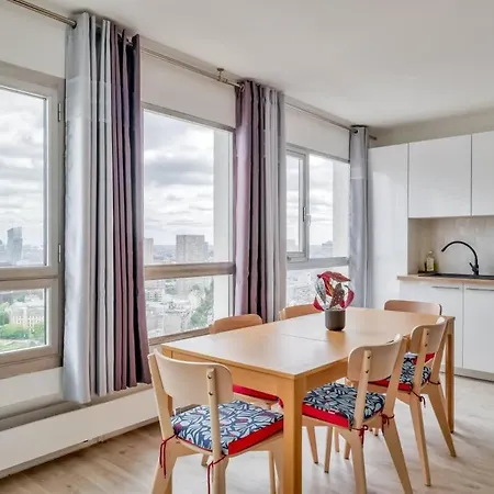 Vandrezanne 1 Stylish 2 Bed Views Parigi