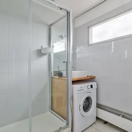 Appartamento Vandrezanne 1 Stylish 2 Bed Views