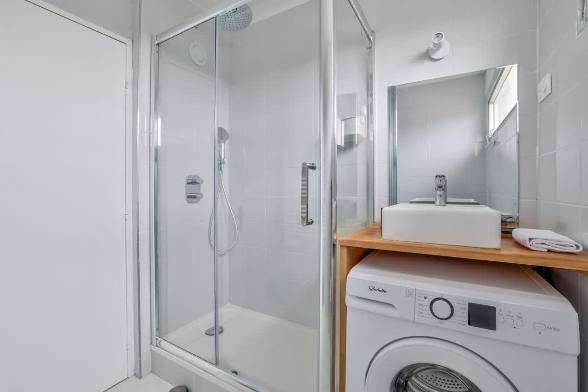 Vandrezanne 1 Stylish 2 Bed Views Appartamento Parigi